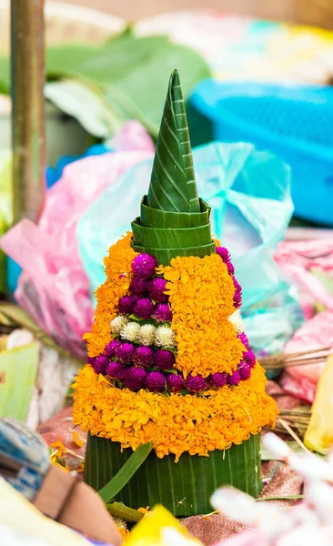 Sale Sacrificial Offerings Banana Leaves Flowers Luang Prabang Laos Close — Stock Photo, Image