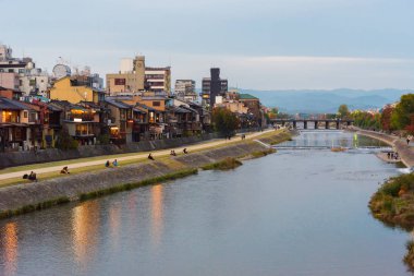 Manzara nehir Kamo, Kyoto, Japonya set of. Metin için yer kopyalayın