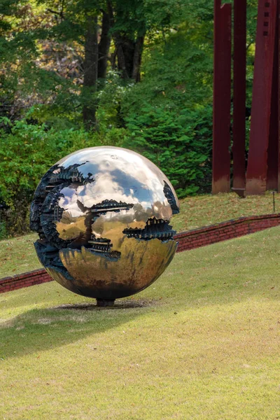 Hakone Japón Noviembre 2017 Escultura Bola Espejo Museo Aire Libre — Foto de Stock