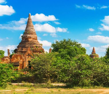Antik pagodadan Bagan, Myanmar görünümünü. Metin için yer kopyalayın