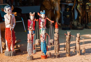 Satılık el yapımı ahşap heykel Bagan, Myanmar