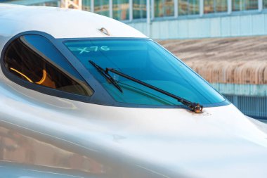 Yüksek hızlı tren, Odawara, Japonya cam. Metin için yer kopyalayın      