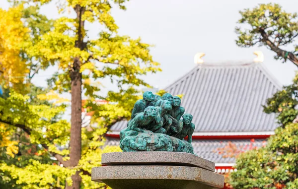 Tokyo Japonya Kasım 2017 Taş Heykel Şehir Parkı — Stok fotoğraf