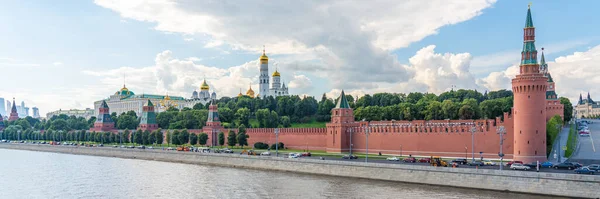 Κρεμλίνο, Πανόραμα του Φρουρίου στο κέντρο της Μόσχας, Ρωσία — Φωτογραφία Αρχείου