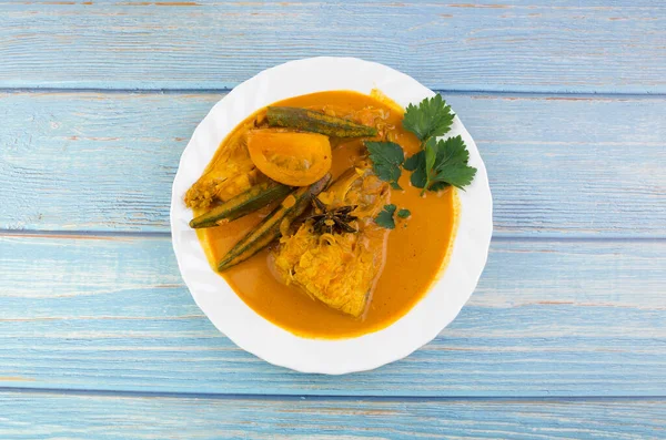 Pikantne Smaczne Danie Curry Ryb Tradycyjne Dania Kuchni Malezyjskiej Skupienie — Zdjęcie stockowe