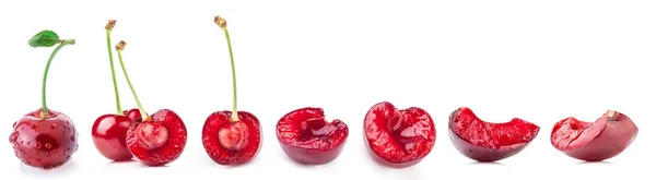 Fatias de cereja isoladas em branco — Fotografia de Stock
