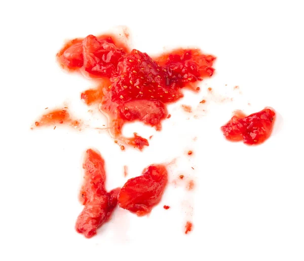 Zertrümmerte Erdbeere isoliert auf Weiß — Stockfoto