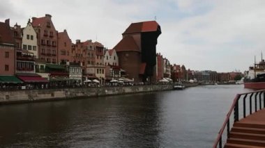 Lehçe şehir Gdansk deniz bağlantı noktası yan görünüm