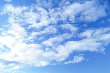 bulut gökyüzü mavi