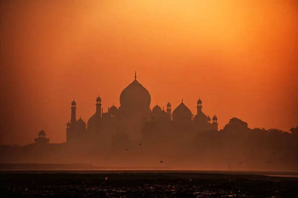 Silhouette Taj Mahal Seen Banks Yamuna River Agra Uttar Pradesh — Stock Photo, Image