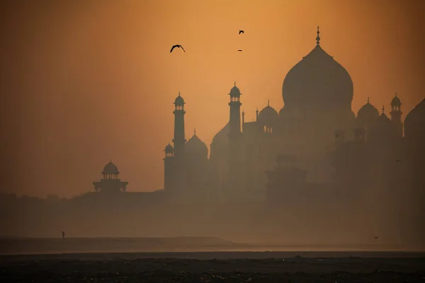 Taj Mahal Sziluettje Yamuna Folyó Partjáról Agra Uttar Pradesh India — Stock Fotó