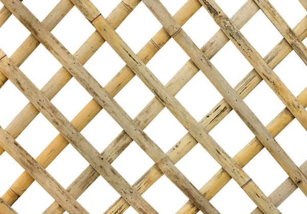 Bamboe schutting of kooi op witte achtergrond met uitknippad — Stockfoto
