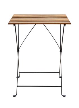 ahşap masa üzerinde beyaz kırpma yolu ile izole önden görünümü