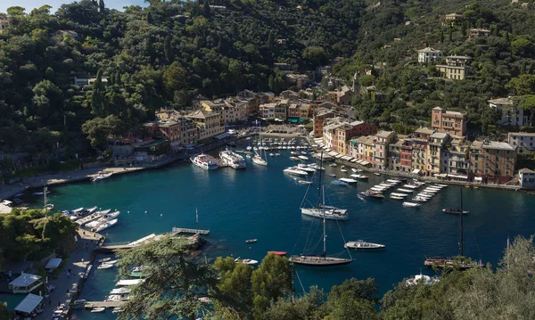 Portofino Güzel Köyü Yaz Aylarında 2018 — Stok fotoğraf