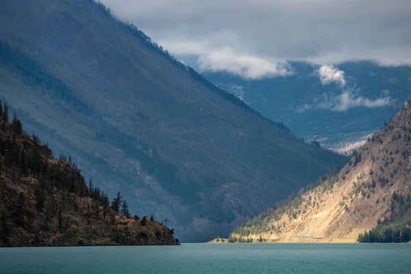 Hermosa Vista Del Río Columbia Británica Sobre Las Montañas Cubiertas — Foto de Stock