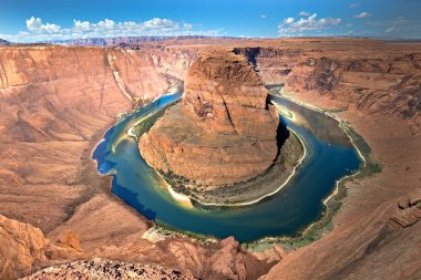 Horseshoe bend Grand Canyon Milli Parkı'nda gün batımı anı. Colorado Nehri. ünlü bakış açısı.
