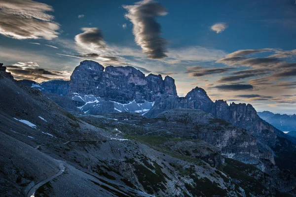 Bosque Paisaje Trentino Con Dolomiti Montaña — Foto de Stock