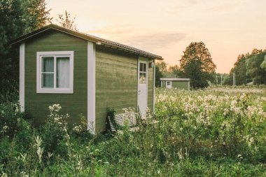 Evler göz kamaştırıyor.