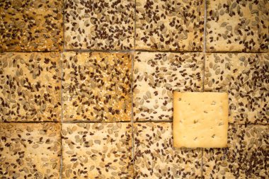 Susam ve keten ile Kuru bisküvi