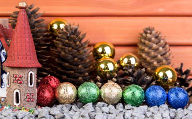 Yeni yıl süslemeleri, tatil için dekoratif elemanlar