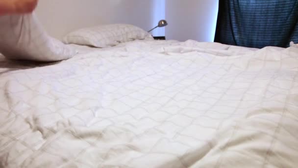 Time Lapse Sped Watching Someone Strip Bedding — Stock Video