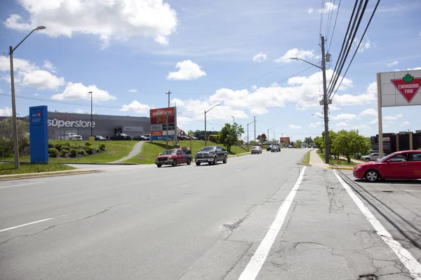 Sackville Drive, con Atlantic Superstore y Canadian Tire — Foto de Stock