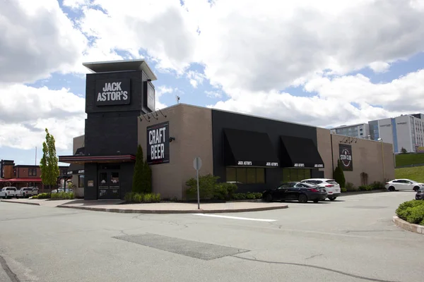 Un restaurante popular en la zona comercial de Dartmouth Crossing, Ja — Foto de Stock