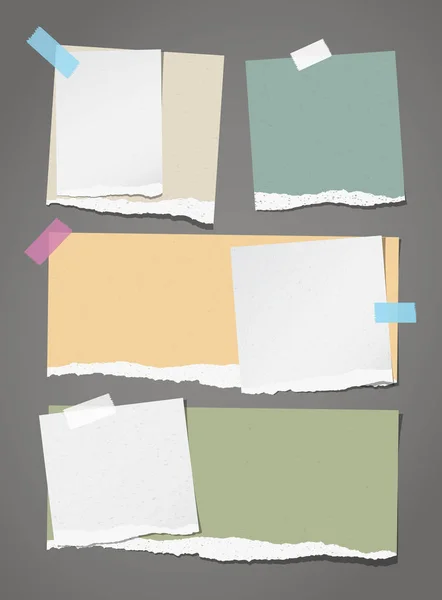Nota colorida, piezas de papel de cuaderno con el borde roto pegado en el fondo gris oscuro. Ilustración vectorial . — Vector de stock
