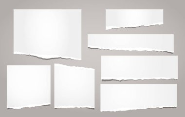 Beyaz defter kağıt sökük, yırtık Not kağıt şeritler metin veya ileti için kahverengi zemin üzerinde. Vektör çizim