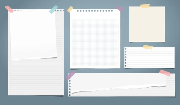 Conjunto de papel de caderno rasgado branco, tiras de papel rasgado com fita adesiva colorida no fundo azul. Ilustração vetorial —  Vetores de Stock