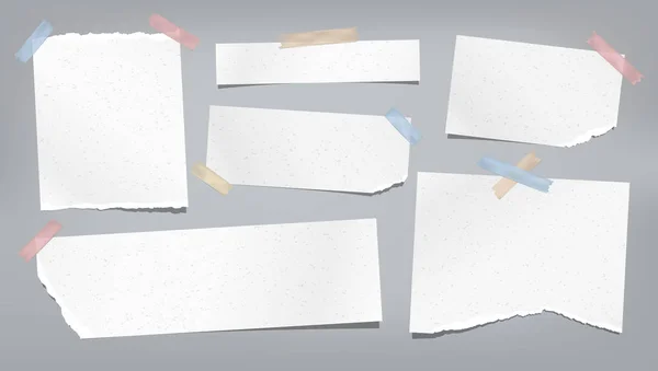 Blanco granulado rasgado, nota rasgada, tiras de papel de cuaderno, pegado con cinta adhesiva de colores sobre fondo gris. Ilustración vectorial — Vector de stock
