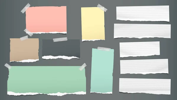 Witte kleurrijke geripte, gescheurd notitie, Notebook papier strips, geplakt met Sticky tape op zwarte achtergrond. Vector illustratie — Stockvector