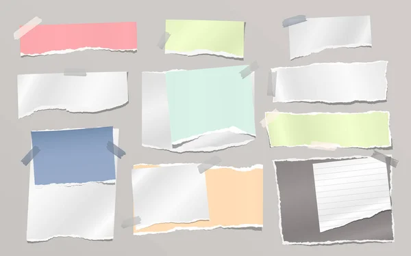 Rasgado de nota branca e colorida, tiras de papel notebook e peças presas com pegajoso no fundo cinza. Ilustração vetorial — Vetor de Stock