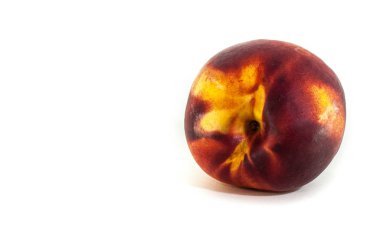 Şeftali veya portre içinde beyaz arka plan üzerinde izole Kuru soğan