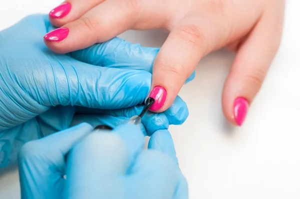Manicure Unhas Pintar Cor Rosa Cuidados Com Unhas Fechar Mãos — Fotografia de Stock