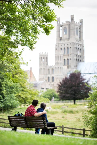 Tourists Enjoying Spectacular View Old Cathedral — Stock Photo, Image