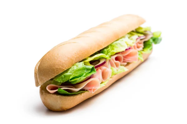 白で隔離される野菜とベーコンのサンドイッチ — ストック写真