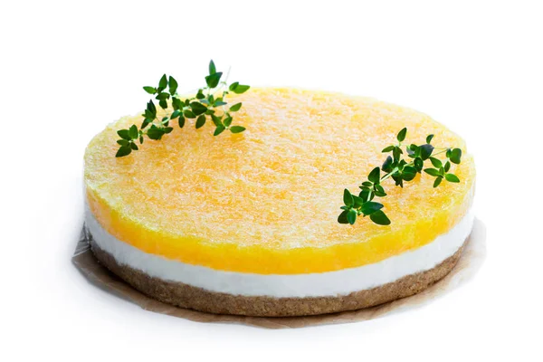 Pastel de queso de piña en capas saludables aislado en blanco —  Fotos de Stock