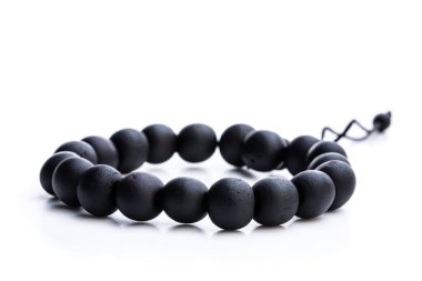 Beyaz üzerinde izole tesbih boncuk 