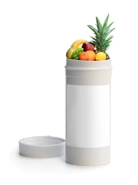 Scambia le tue pillole in frutta fresca. Concetto di natura fatto integratore vitaminico da frutta tropicale naturale — Foto Stock