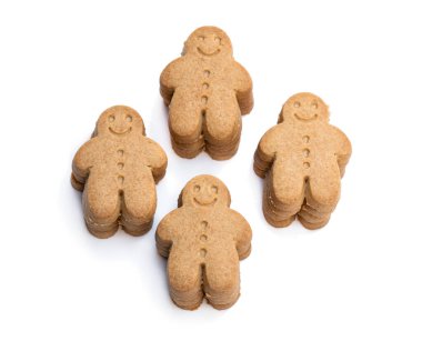 Beyaz üzerine izole edilmiş fırında zencefilli kurabiye. 