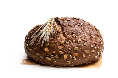 Çavdar ekmeği, ayçiçeği ve kabak çekirdekleri. 