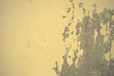Duvarda ıslak, soyma sıva doku