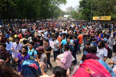 Bangladeş Üniversitesi öğrencileri, Dhaka, Bangladeş, 11 Nisan 2018 devlet işleri insanlar belirli gruplar için kota karşı protesto için gösteri.