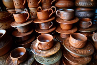 Çamur tencere (el sanatları) Dhaka, Bangladeş farklı tip çamur tencere (el sanatları) Pazar Dhaka içinde ürünleri pazar. Çamur pot iş Bangladeş 'te eski ve geleneksel bir iş.