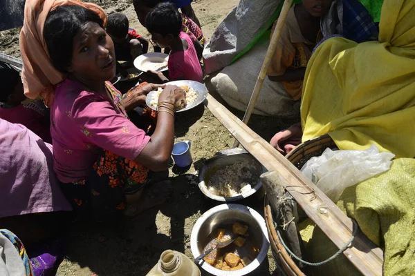 Stovky Rohingyů Překročily Hranice Bangladéše Když Září 2017 Uprchly Buchidongu — Stock fotografie