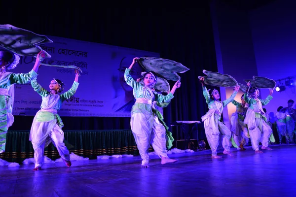 Bangladeshi Child Artists Perform Birthday Celebration Ceremony Woman Novelist Selina — Stock Photo, Image