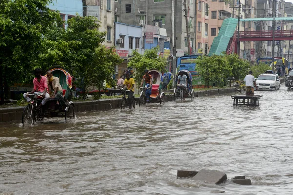 Автомобили Пытаются Водить Граждане Идут Улицам Дакки Бангладеш Июля 2020 — стоковое фото