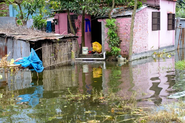 Casa Pueblo Ven Rodeados Por Agua Inundación Savar Cerca Dhaka — Foto de Stock