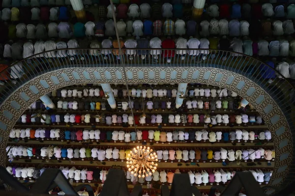 Muçulmanos Bangladesh Oferecem Orações Jummat Vida Mesquita Nacional Baitul Mukarram — Fotografia de Stock